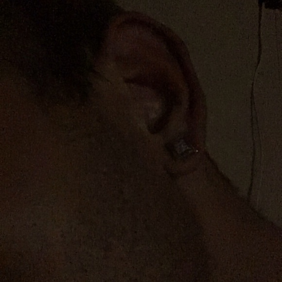 Earrings real diamonds 💎 super hot 🥵 - Picture 1 of 1